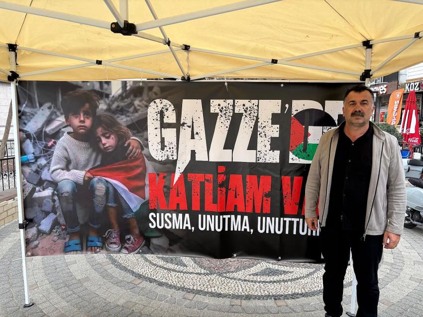 GAZZE’DEKİ VAHŞETE DİKKAT ÇEKMEK İÇİN STANT AÇTI