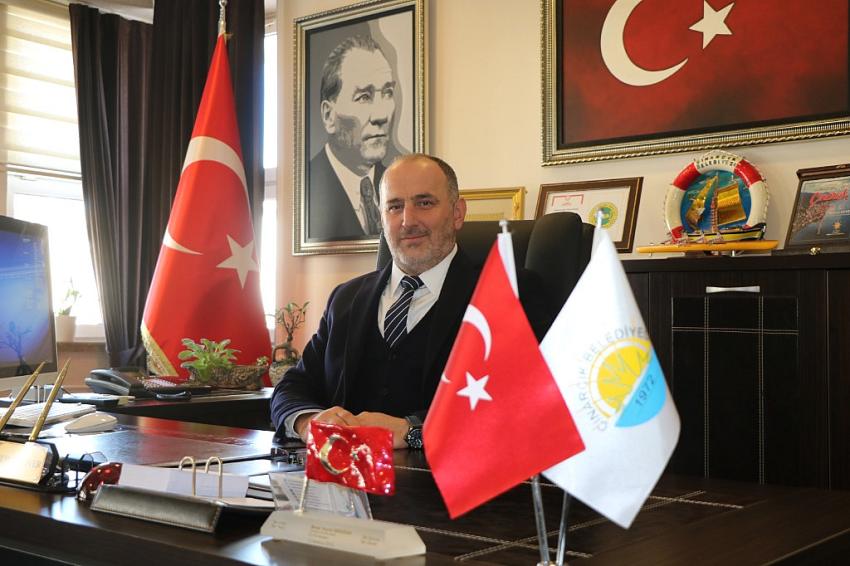 “HEMŞİRELER KUTSAL BİR GÖREVİ YERİNE GETİRİYORLAR”