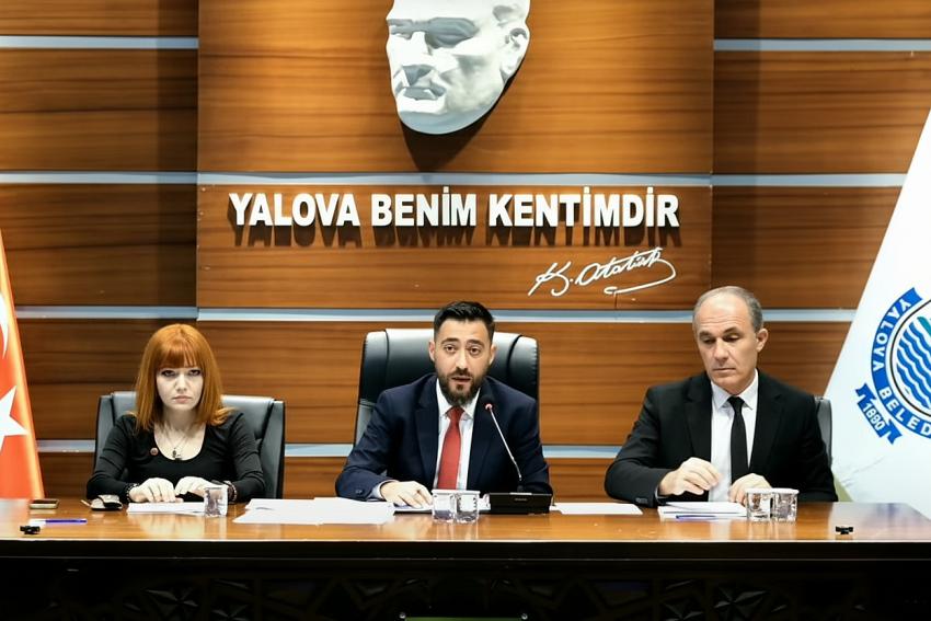 İSRAİL BELEDİYE MECLİSİ’NDE LANETLENDİ