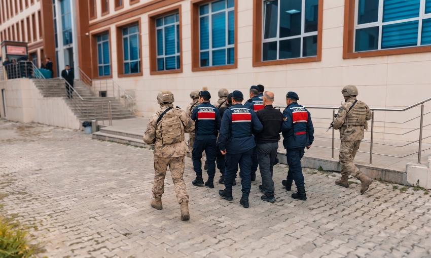 JANDARMADAN TERÖR ÖRGÜTÜ DEAŞ’A ŞAFAK OPERASYONU