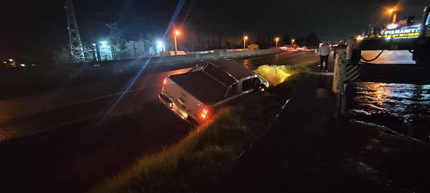 KONTROLDEN ÇIKAN ARAÇ BOŞLUĞA DÜŞTÜ