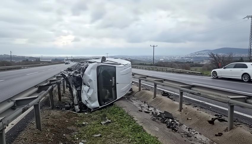 KONTROLDEN ÇIKAN ARAÇ DEVRİLDİ