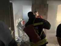 ALTINOVA’DA EV YANGINI KORKUTTU