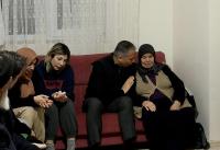 BAKAN YERLİKAYA ŞEHİT POLİSİN AİLESİNİ ZİYARET ETTİ