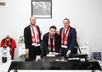 ÇİFTLİKKÖY BELEDİYE, BAŞANTRENÖR YALDIRAK’LA İMZA TAZELEDİ