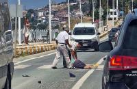 ESENKÖY’DE MOTOSİKLET YAYAYA ÇARPTI