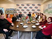 GÜREL'DEN İNCİ'YE HAYIRLI OLSUN ZİYARETİ