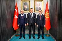 KOMŞU VALİLERDEN USTA'YA HAYIRLI OLSUN ZİYARETİ