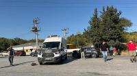 MİNİBÜS İLE OTOMOBİL ÇARPIŞTI