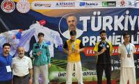 PREMİER LİG’DEN ÇİFTE MADALYA İLE DÖNDÜ