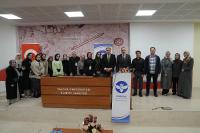 REKTÖR BAHÇEKAPILI ÖĞRENCİLERİN SORULARINI YANITLADI