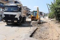 ŞEHİR MERKEZİNDE YOL BAKIM ÇALIŞMALARI DEVAM EDİYOR