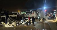 TIRIN DORSESİNDEKİ YÜK YOLA DEVRİLDİ