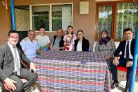 VALİ KAYA'DAN ŞEHİT BABALARINA BABALAR GÜNÜ ZİYARETİ