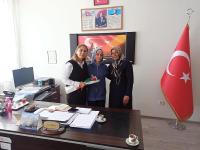 VELİDEN ÖĞRETMENLERE ÇİÇEKLİ DESTEK