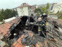 YALOVA'DA KORKUTAN ÇATI YANGINI