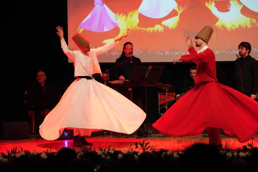 MEVLANA’NIN VUSLATININ 752. YILINDA DUYGU YÜKLÜ ANMA