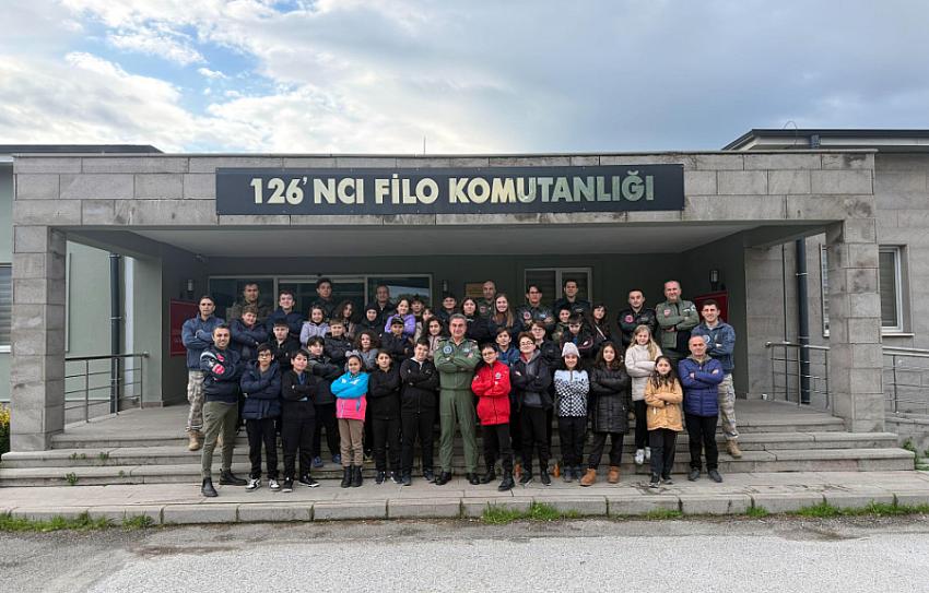 ÖĞRENCİLER MEHMETÇİKLE BULUŞTU