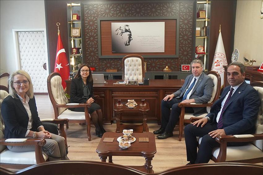 REKTÖR BAHÇEKAPILI'DAN YATIRIM MÜJDESİ