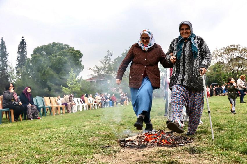 SUBAŞI’NDA HIDRELLEZ ATEŞİ YANDI