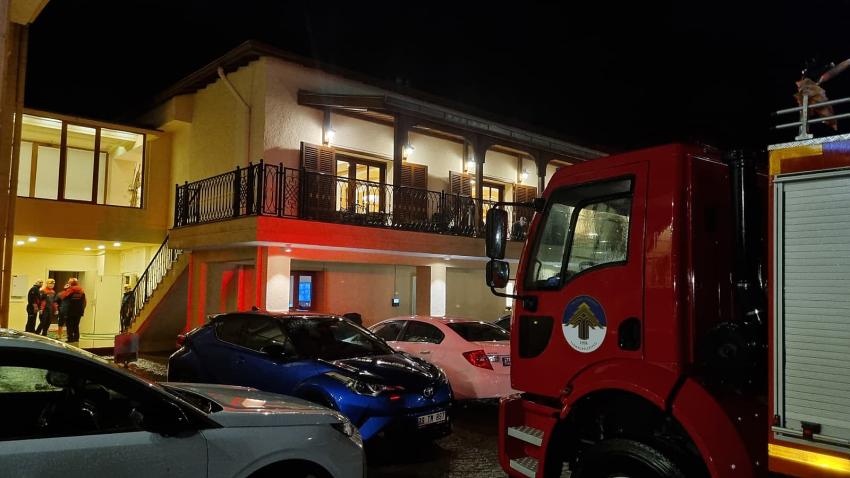 TBMM LOJMANLARINDA KORKUTAN YANGIN