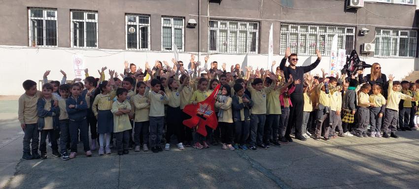 TEKNOLOJİ ETKİNLİĞİNDE EĞLENEREK ÖĞRENDİLER