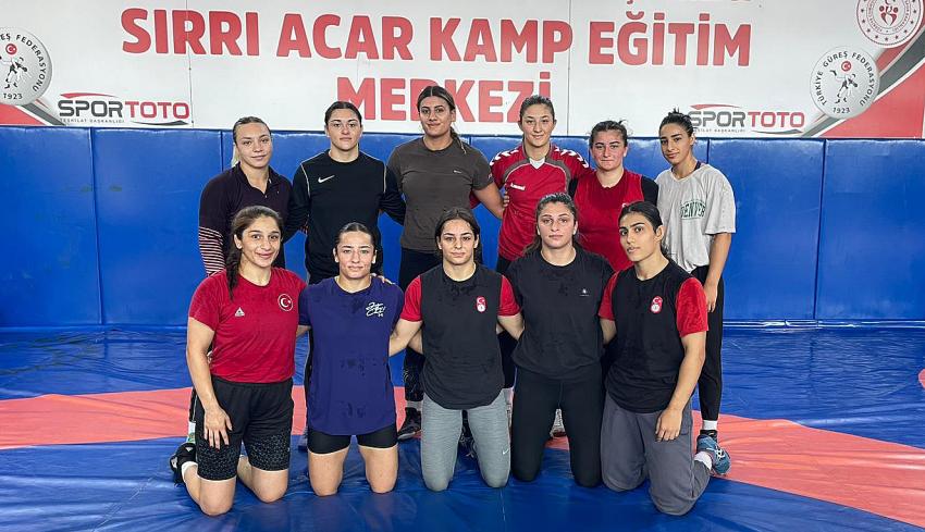 TERMAL’İN KADIN GÜREŞÇİLERİ GÖZÜNÜ OLİMPİYATLARA DİKTİ
