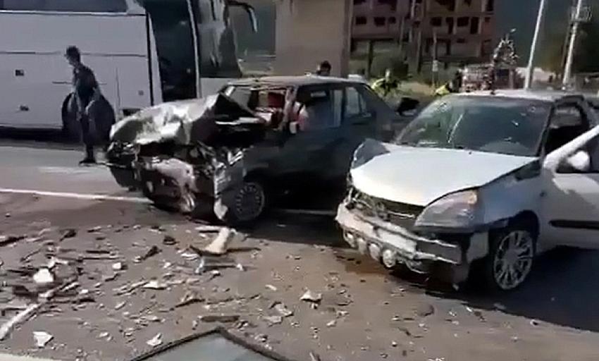 TOPÇULAR’DA ZİNCİRLEME KAZA