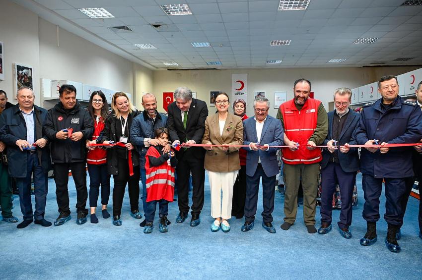 ÜNİVERSİTE SOSYAL BUTİK HİZMETE AÇILDI