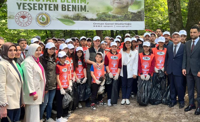 VALİ KAYA ORMAN TEMİZLİK ETKİNLİĞİNE KATILDI