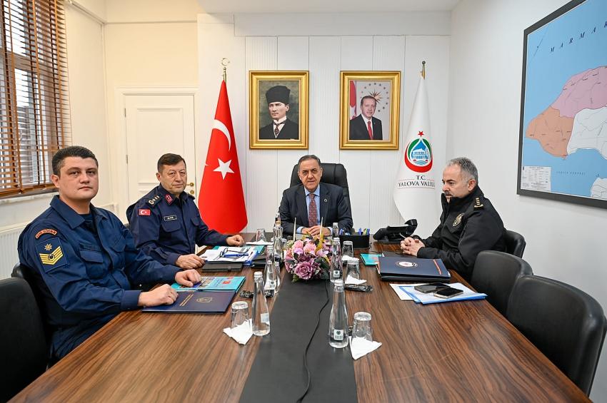 VALİ USTA BAKAN YERLİKAYA BAŞKANLIĞINDAKİ TOPLANTIYA KATILDI