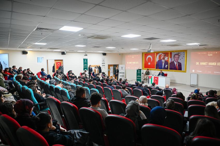 VALİ USTA’DAN GENÇLERE “DEVLET ADAMLIĞI” DERSİ
