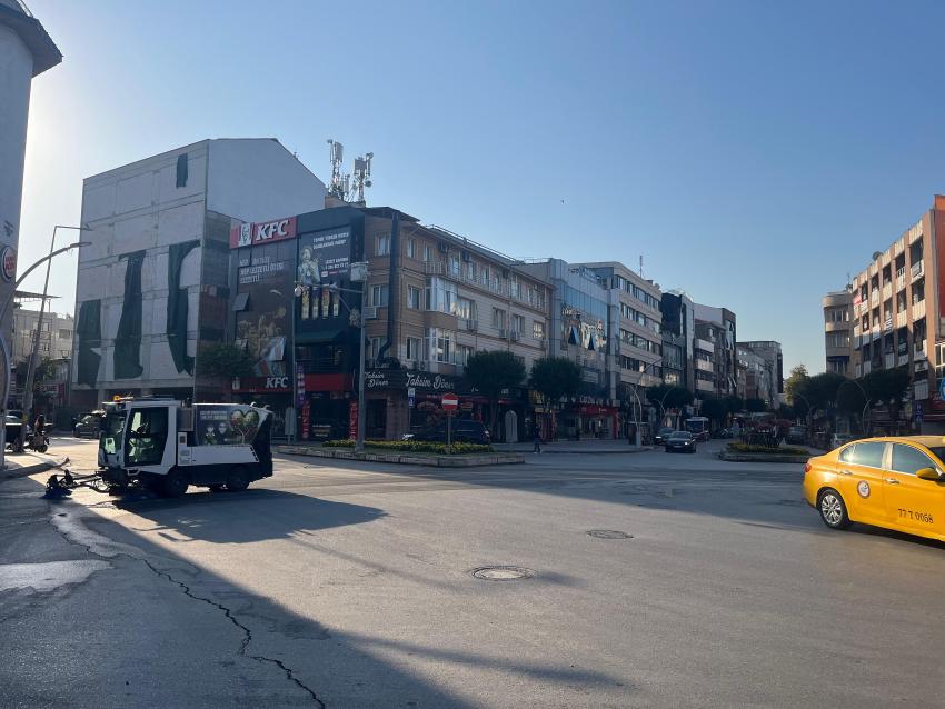 YALI VE CUMHURİYET CADDESİ 4 GÜN TRAFİĞE KAPANACAK