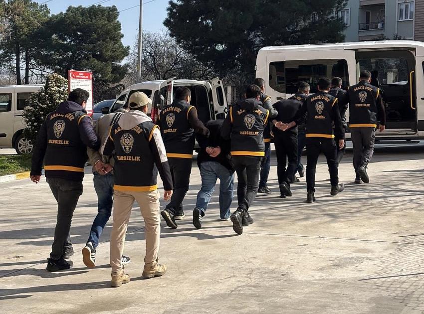 YALOVA VE İSTANBUL'DA KASA FARELERİNE ŞAFAK BASKINI