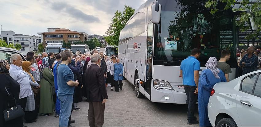 YALOVALI HACI ADAYLARI KUTSAL TOPRAKLARA UĞURLANDI
